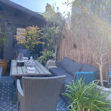 Avoca House Bed & Breakfast Dublino