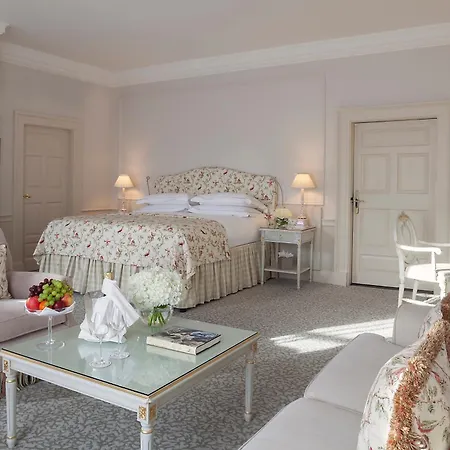The Merrion Отель 5*