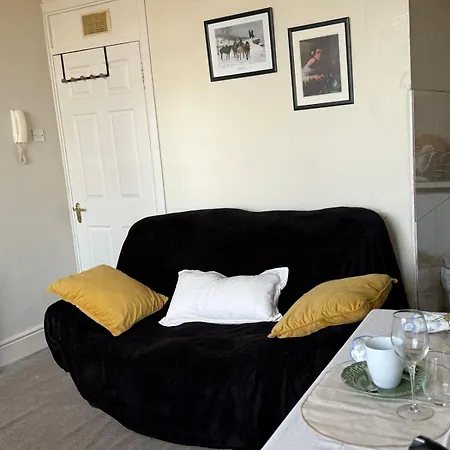Cosy Flat Located On Town Apartament Dublin