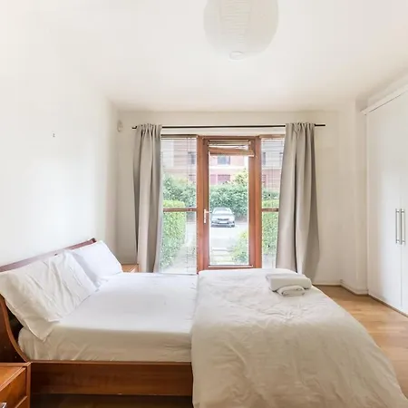 Apartment Spacious Two Bedroom