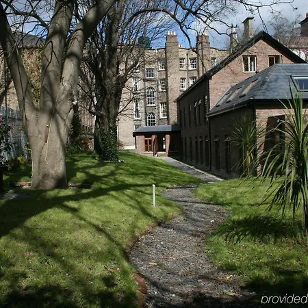 Stauntons On The 3* Dublin