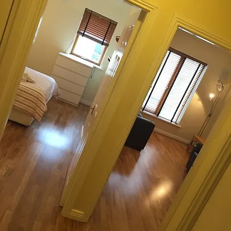 Tara Street Apartment- Dublin City Centre * Dublin