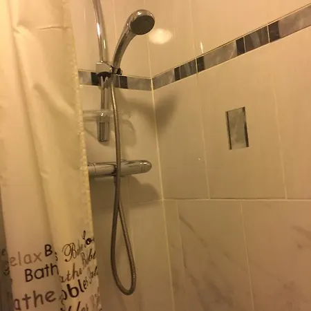 Tara Street Apartment- Dublin City Centre Apartment