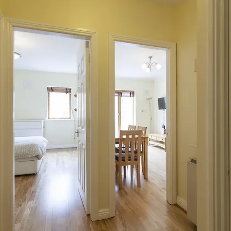 Tara Street Apartment- Dublin City Centre Apartment
