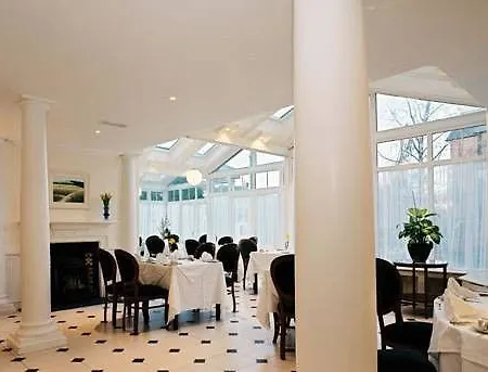Hotel Merrion Hall 4*