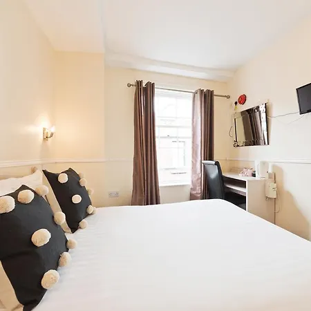 Hotel Riverhouse Of Temple Bar 2*