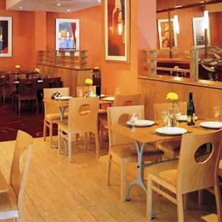 Leonardo Christchurch - Formerly Jurys מלון 4*