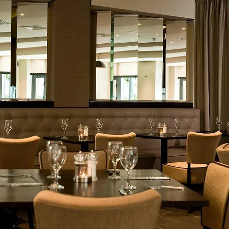 Leonardo Christchurch - Formerly Jurys מלון 4*