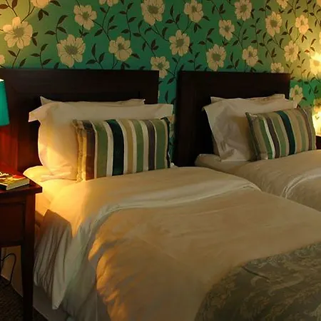 Szálloda Uppercross House 3*