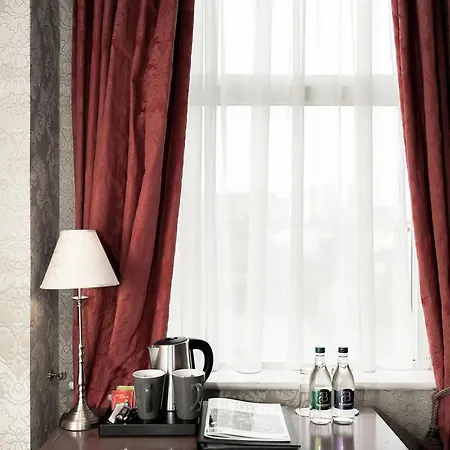 Butlers Townhouse Гостевой дом 4*