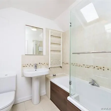 Apartamento Cosy 2 Bedroom House In 4 Dublín