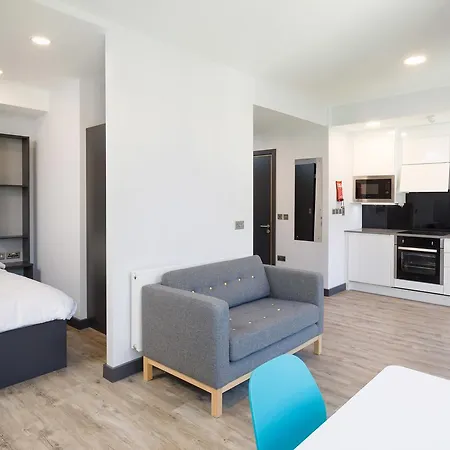 Destiny Student - New Mill Apartman Dublin
