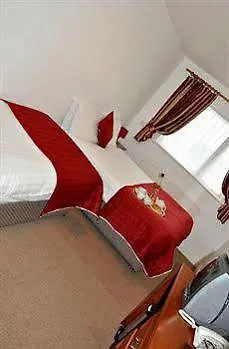 Maple Hotel 2*