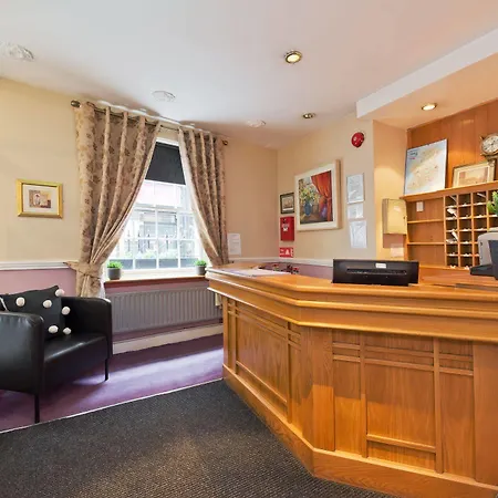 Riverhouse Of Temple Bar Hotel 2*