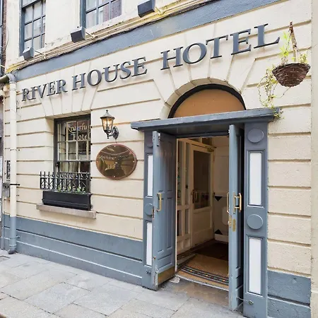 Riverhouse Of Temple Bar Hotel 2*