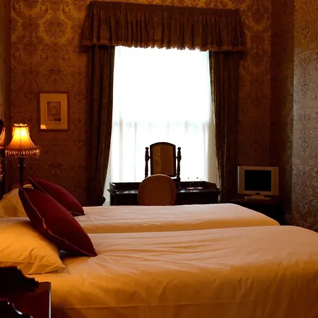Butlers Townhouse Гостевой дом 4*