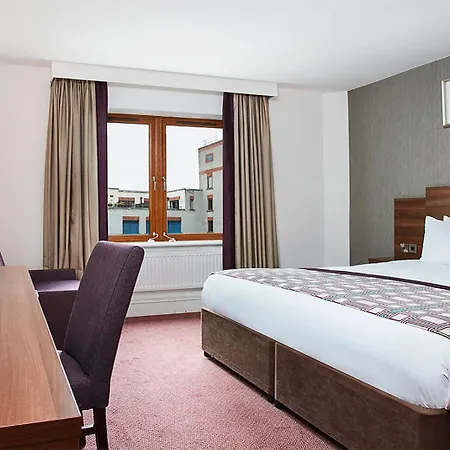מלון Leonardo Christchurch - Formerly Jurys 4*