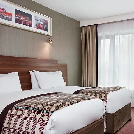 מלון Leonardo Christchurch - Formerly Jurys 4*