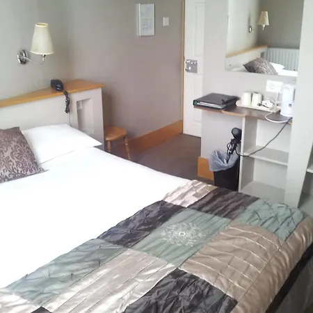 Leeson Downtown Hotel 2*