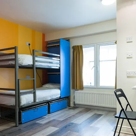 Sky Backpackers * Dublino
