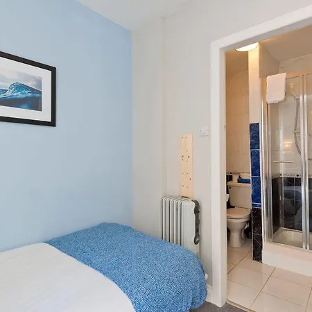 Hotel Riverhouse Of Temple Bar 2*