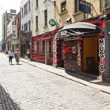 Riverhouse Of Temple Bar 2*