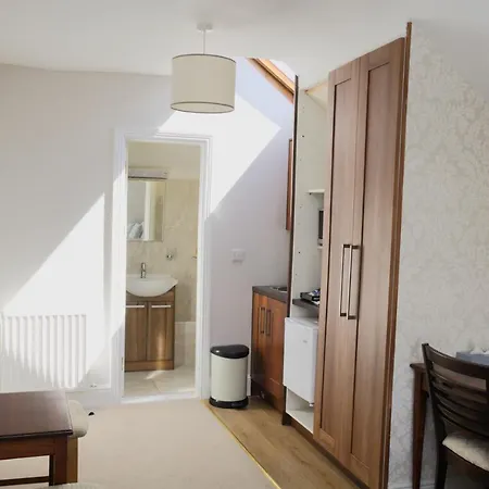 Гостевой дом Latchfords Townhouse