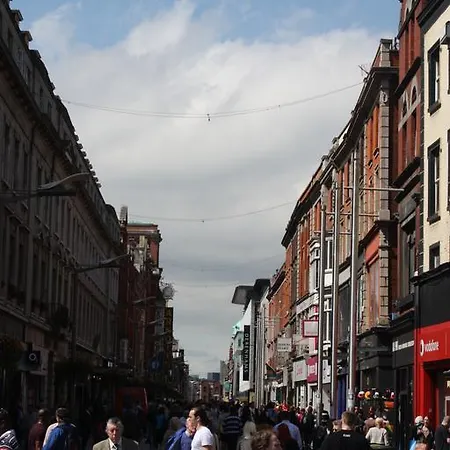 Lynams 2* Dublin