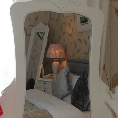 Donnybrook Hall 3*