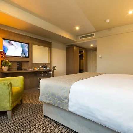 Bonnington & Leisure Centre Hotel Dublin