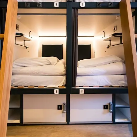 Latroupe Jacobs Hostel Δουβλίνο