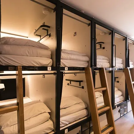 Latroupe Jacobs Hostel Δουβλίνο