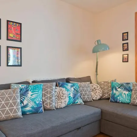 2 Bedroom Centre With Patio Sleeps 6 Apartamento