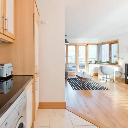 2 Bedroom Centre With Patio Sleeps 6 Apartamento Dublín