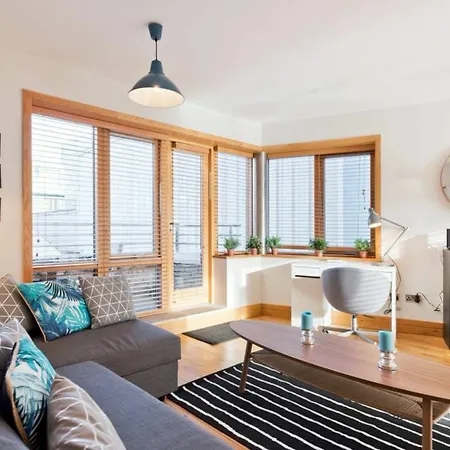 2 Bedroom Centre With Patio Sleeps 6 Apartamento