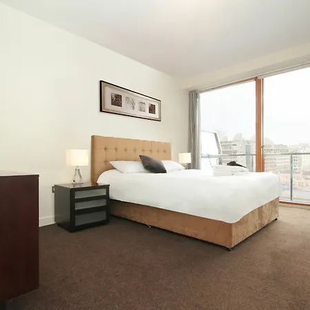 John Rogersons Quay Penthouse アパート