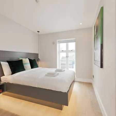 2 Bedroom In Centre Sleeps 6 Apartment Dublin