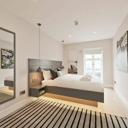 2 Bedroom In Centre Sleeps 6 Dublin