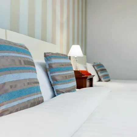 Aparthotel Amberley House By Thekeycollections 3*