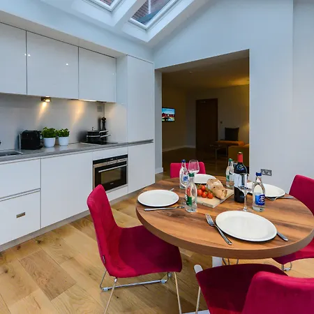 Premier Dublin, Ballsbridge