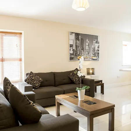 Pearse Street Apartment