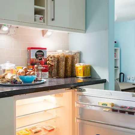Spacious 2-bedroom Near O'connell St Appartement *