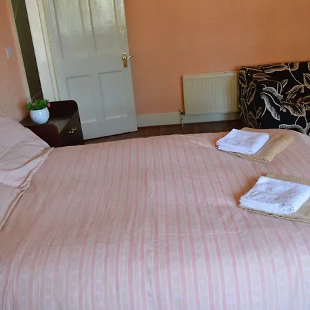 Guest house Library View