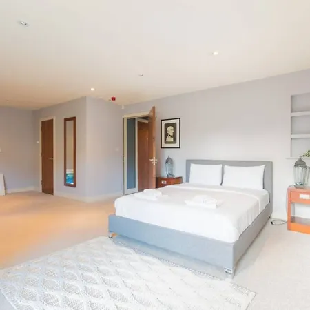 Centre 1 Bedroom Lejlighed *