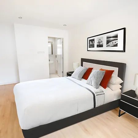 Gallery Quay 3 Bedroom アパート ダブリン