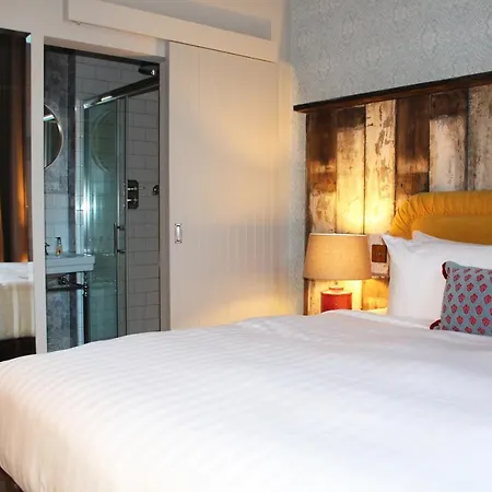 House Bedrooms מלון 2*