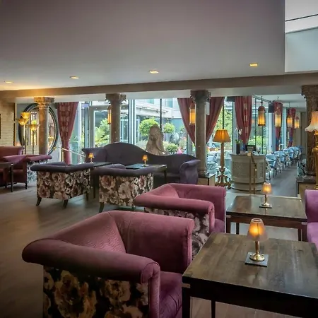 Hotel The Trinity 4*