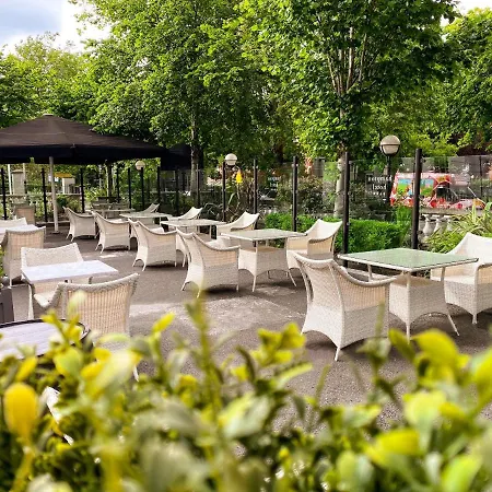 Hampton Hotel