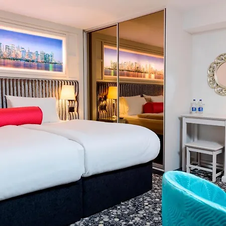 Hampton Hotel
