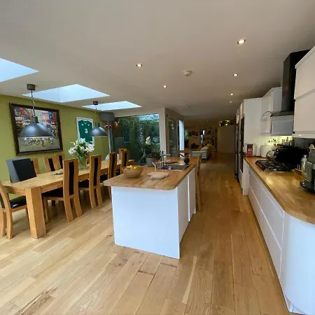 Stunning In The Heart Of Dalkey Holiday home
